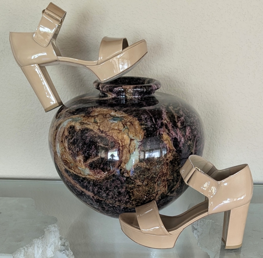 Stuart Weitzman Nude Patent Leather Platform Heels Sz 7M
